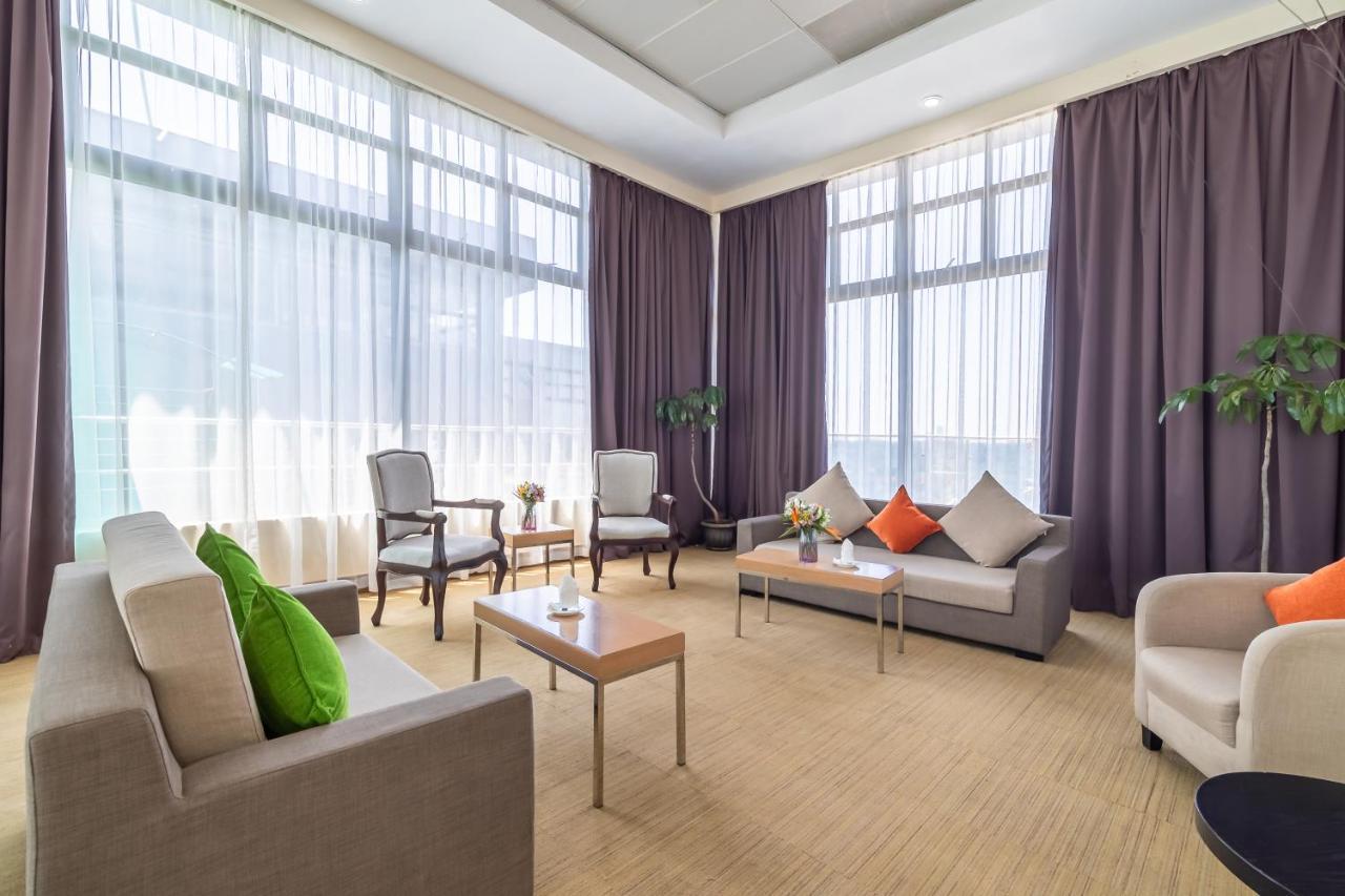 Prideinn Azure Hotel Nairobi Westlands Экстерьер фото