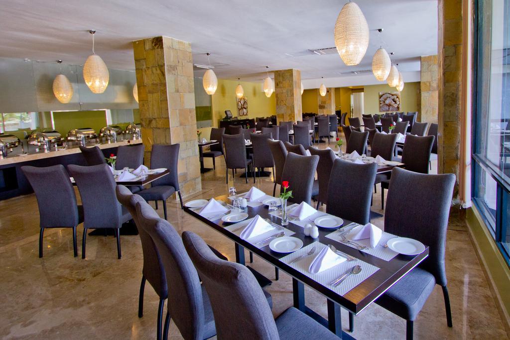 Prideinn Azure Hotel Nairobi Westlands Экстерьер фото